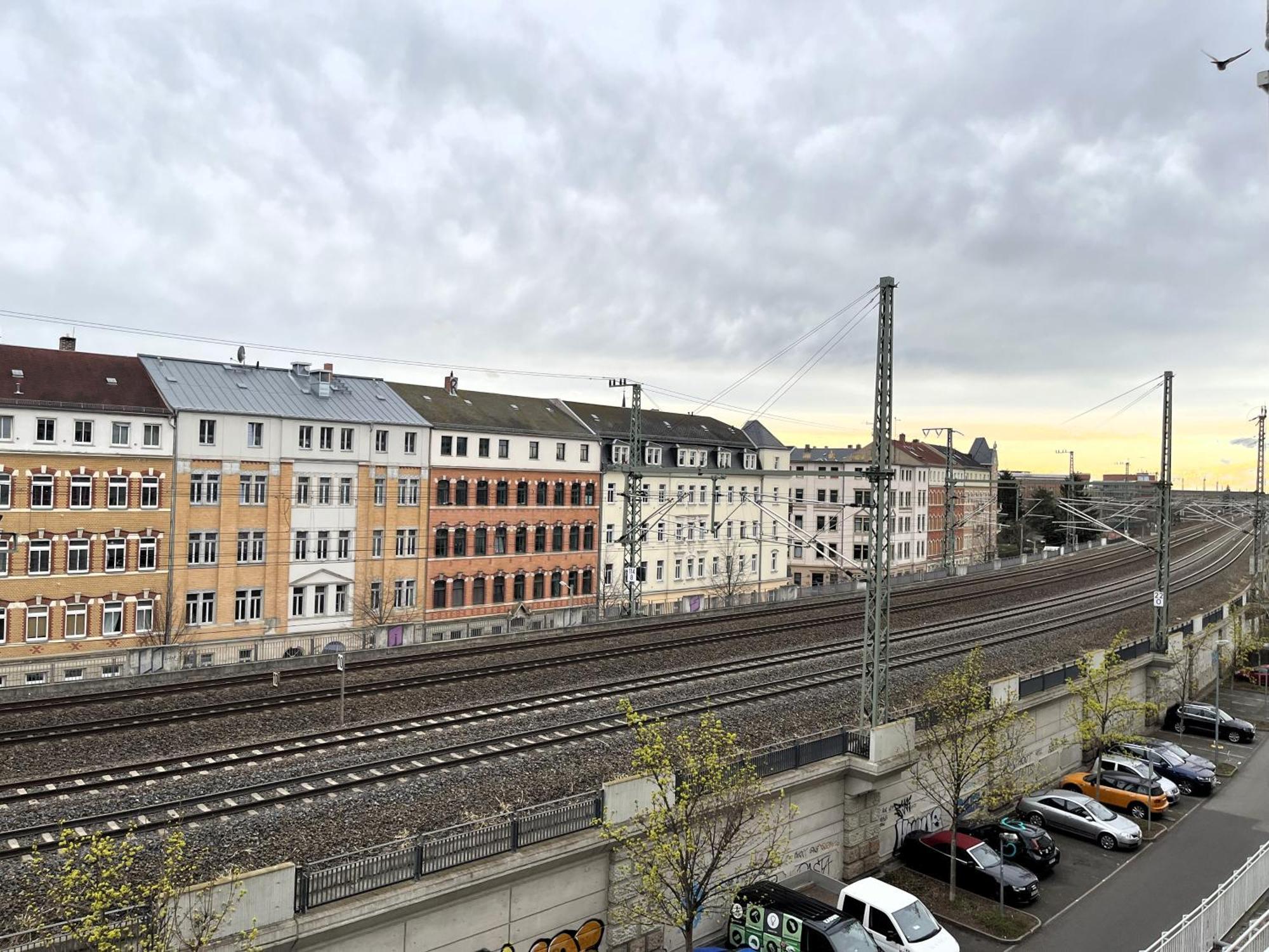 Wohnperle Neustadt - Zentral, Kostenloser Parkplatz, Lift, Klimaanlage Dresden Buitenkant foto
